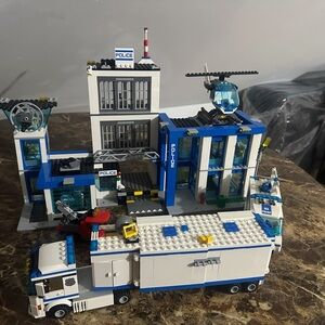 Lego city Police station